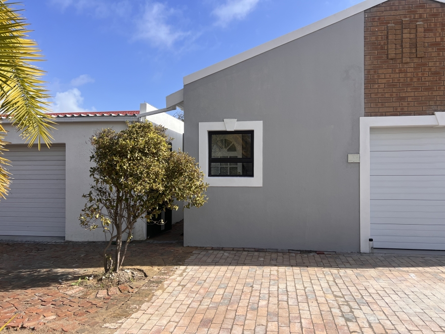 To Let 1 Bedroom Property for Rent in Tijgerhof Western Cape